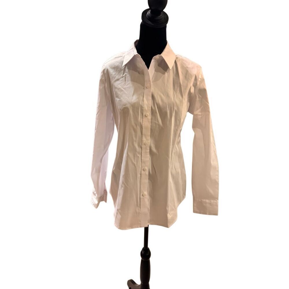 Liz Claiborne White Wrinkle Free Button Down Shirt Size Medium NWT Stretch Cotto